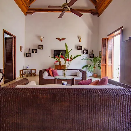 Hotel Casa Del Tejadillo